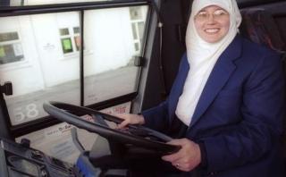 assets/Uploads/_resampled/SetWidth320-Copy-of-380-Amena-Driving-Bus.jpg