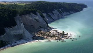 assets/Uploads/_resampled/SetWidth320-The-World-From-Above.JPG