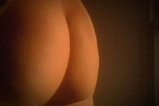 assets/Uploads/_resampled/SetWidth320-bum.jpg